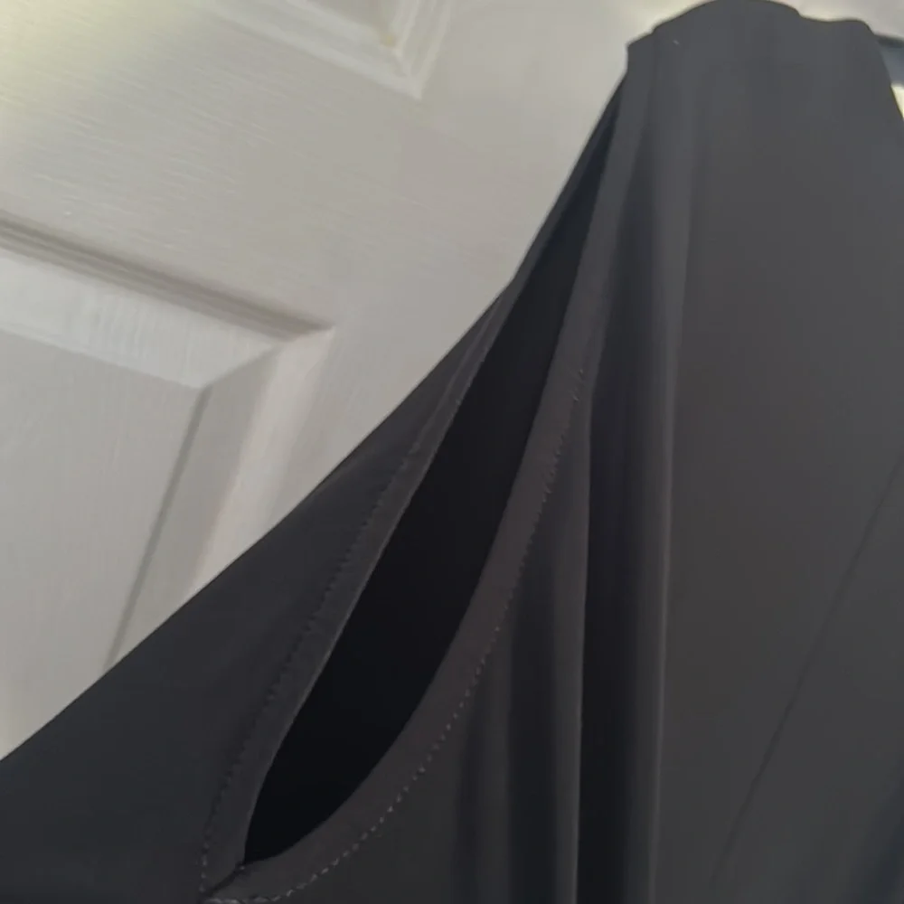 Torrid V neck cold shoulder black short sleeve tunic top size 2X - Picture 5 of 7